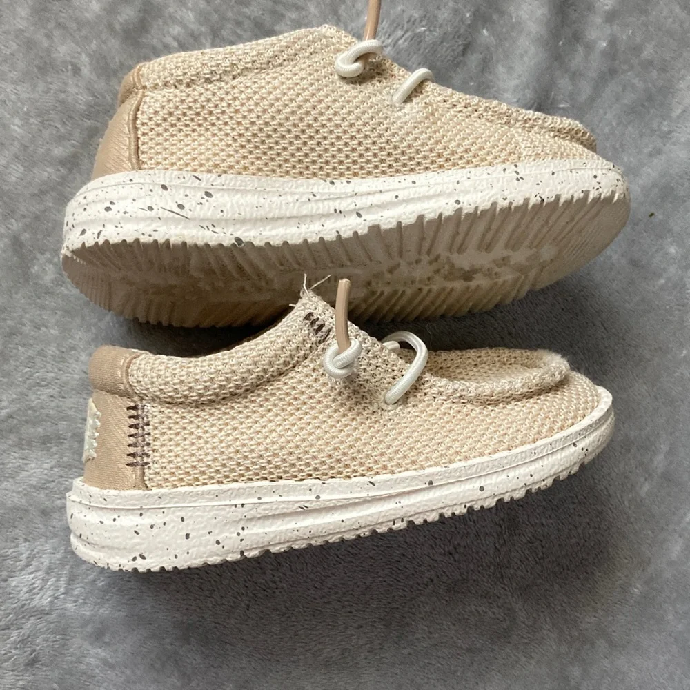 Hey Dude lightweight moccasins